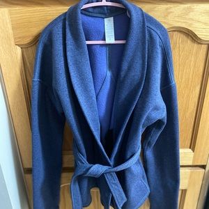 Ivivva Cardigan Size 10